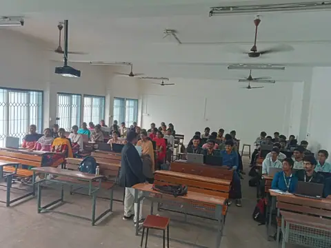 2 Credit Course Git and GitHub (17 December 2023) - Training Trains, Erode, 17 December 2023 (2 of 9)