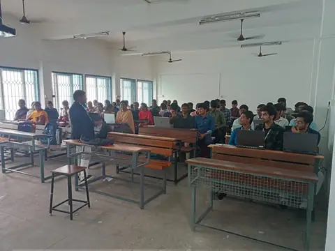 2 Credit Course Git and GitHub (17 December 2023) - Training Trains, Erode, 17 December 2023 (3 of 9)