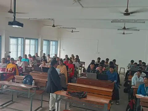 2 Credit Course Git and GitHub (17 December 2023) - Training Trains, Erode, 17 December 2023 (5 of 9)