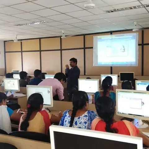 Grid and Cloud computing Workshop Training Completed .. - Training Trains, Erode, 4 October 2018 (9 of 10)