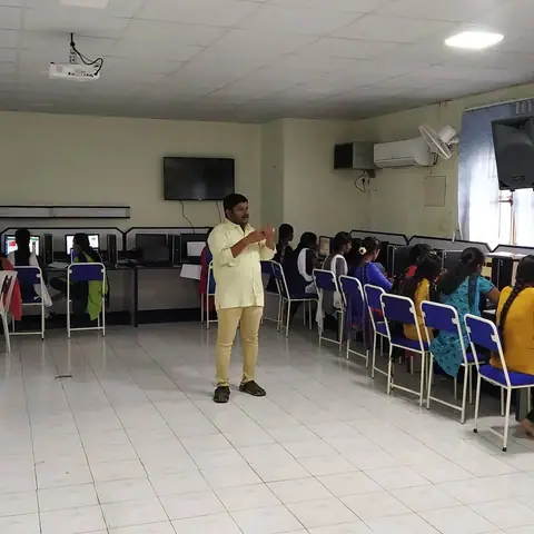 K.Boopathikumar (Full stack developer/data science) - Training Trains, Erode, 4 February 2020 (3 of 6)