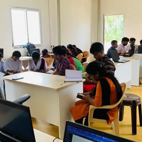 ONLINE /OFFLINE IN-PLANT/INTERNSHIP (23 June 2023) - Training Trains, Erode, 21 June 2023 (6 of 10)
