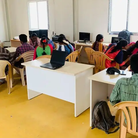 ONLINE /OFFLINE IN-PLANT/INTERNSHIP (23 June 2023) - Training Trains, Erode, 21 June 2023 (9 of 10)