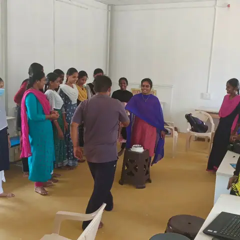 ONLINE /OFFLINE IN-PLANT/INTERNSHIP (11 May 2023) - Training Trains, Erode, 8 April 2023 (4 of 8)