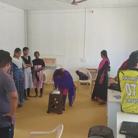ONLINE /OFFLINE IN-PLANT/INTERNSHIP (11 May 2023) - Training Trains, Erode, 8 April 2023 (6 of 8)