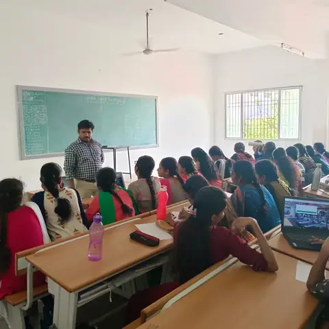 ONLINE /OFFLINE IN-PLANT/INTERNSHIP (11 May 2023) - Training Trains, Erode (1 of 9)
