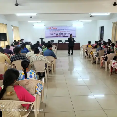 PIE tech Digital marketing training - Training Trains, Erode, 27 March 2022 (9 of 10)