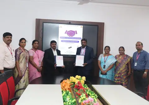 The MoU aims to bridge the gap between academia - Training Trains, Erode, 28 October 2025 (3 of 10)