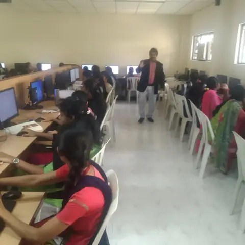 Training Trains, Erode - Instagram post, 24 December 2022 (1 of 5)