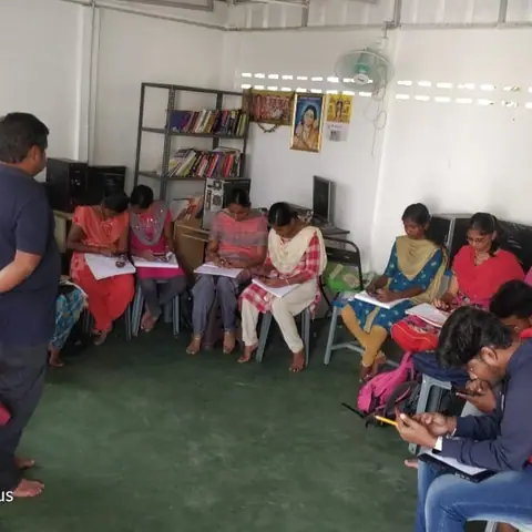 Training Trains, Erode - Instagram post, 24 December 2022 (1 of 2)