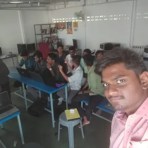 அன்பு பொங்க, ஆசைகள் பொங்க, இன்பம் பொங்க, இனிமை பொங்க - Training Trains, Erode, 13 January 2023 (3 of 8)