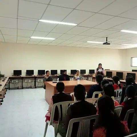 Vellalar College For Women - Training Trains, Erode, 16 September 2022 (4 of 10)