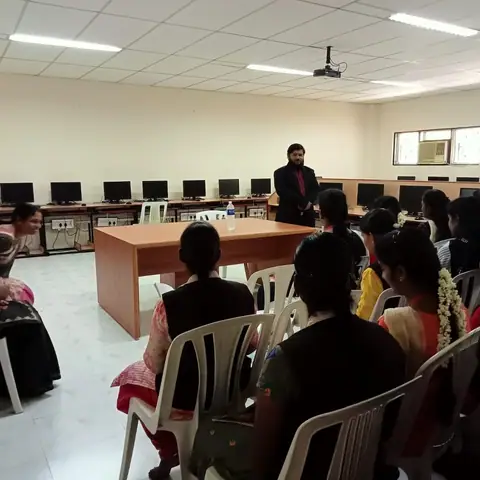 Vellalar College For Women - Training Trains, Erode, 16 September 2022 (7 of 10)
