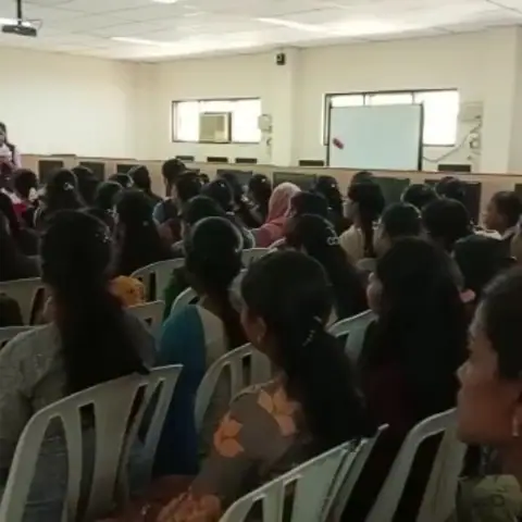 Vellalar College For Women - Training Trains, Erode - video