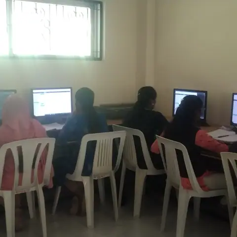 Vellalar College For Women - Training Trains, Erode, 16 September 2022 (2 of 10)