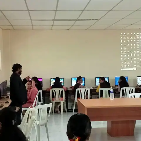 Vellalar College For Women - Training Trains, Erode, 16 September 2022 (9 of 10)