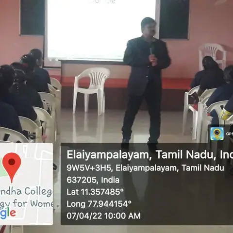 Vivekanada College of engineering for Women - Training Trains, Erode, 8 April 2022 (9 of 10)