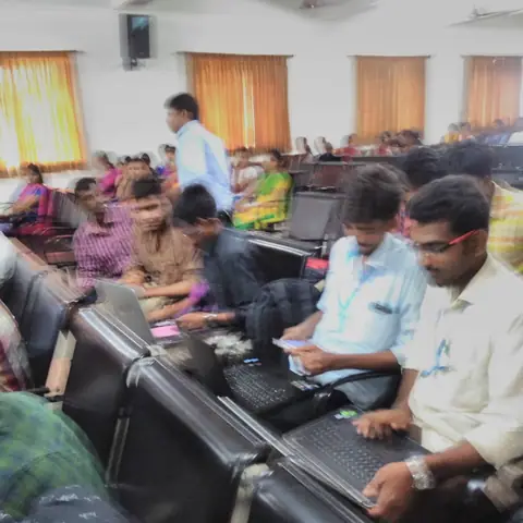 Welcome to Boopathi (21 July 2018) - Training Trains, Erode (1 of 10)
