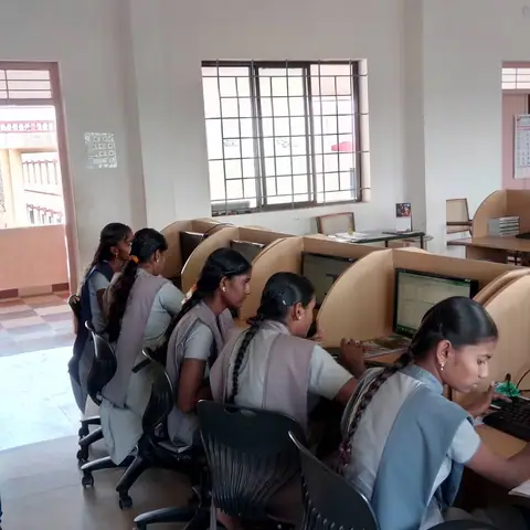 Welcome to Boopathi (21 July 2018) - Training Trains, Erode (1 of 8)